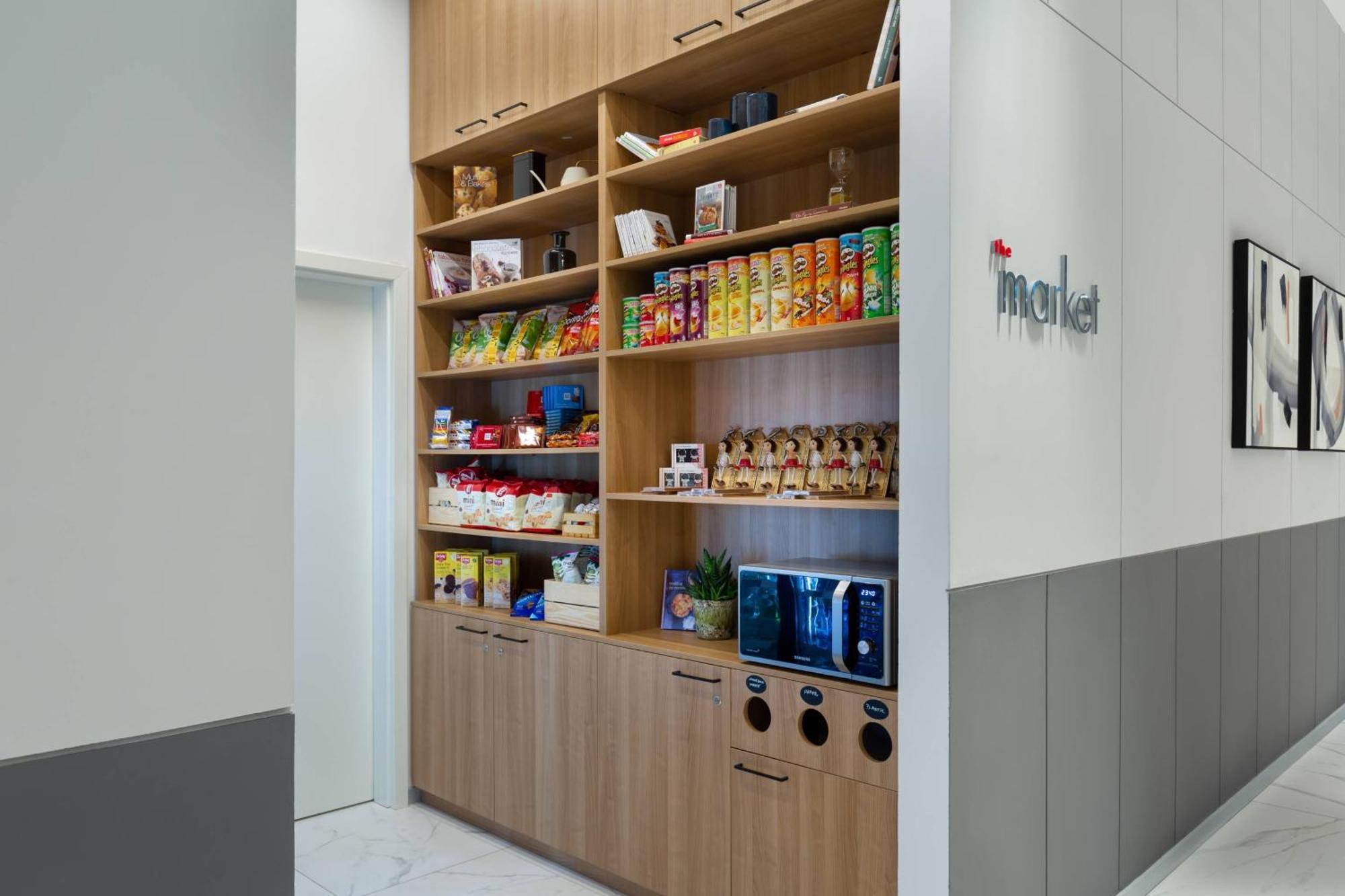 Courtyard By Marriott Floreasca Hotel